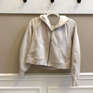 Lululemon Scuba Oversized Half-Zip Hoodie
White Opal
